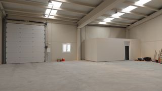 Rent Industrial building  Logroño - los prados. Nave en alquiler y venta en logroño