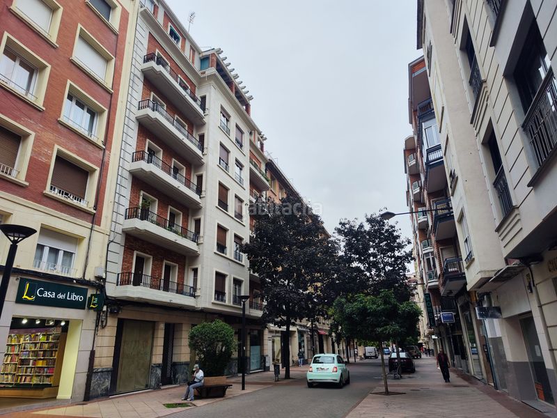 Foto c0a0df0c-391c-48e4-8548-a48511b4720d. Pis amb calefacció a Gran Via Logroño