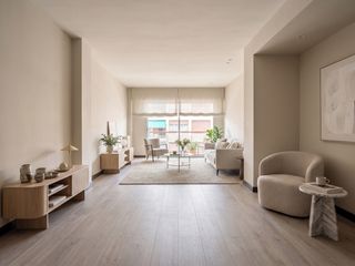 Pis  Logroño - general vara de rey. Amplia vivienda de 4 dormitorios , 2 baños , 1 aseo , un gran sa