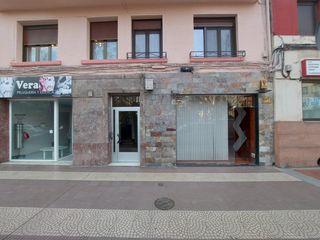 Lloguer Local Comercial  Logroño - republica argentina. Local semiacondicionado, destinado al alquiler en la calle repúb