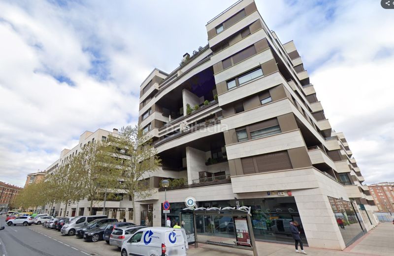Foto 7c2e2dbe-d7c2-4660-83af-6022828ec892. Pis amb calefacció aparcament piscina a Cascajos - Piqueras Logroño