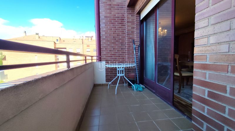 Foto c2c5f9f2-b2a4-4a82-8840-bbfa2bd5543b. Pis amb calefacció aparcament a Oeste Logroño