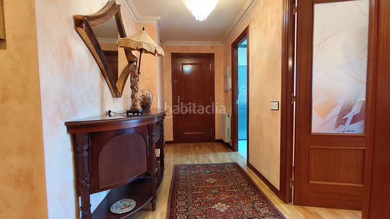 Foto eb9acffe-e964-412b-9576-6e4e3d5006b9. Pis amb calefacció aparcament a Oeste Logroño
