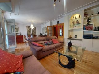 Casa  Logroño - avda. de madrid. Chalet adosado en venta  urbanización privada  en avenida de mad
