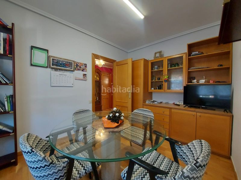 Foto 482cbde0-238a-4503-a948-8432bc6aef73. Casa amb calefacció aparcament a Avenida Madrid Logroño