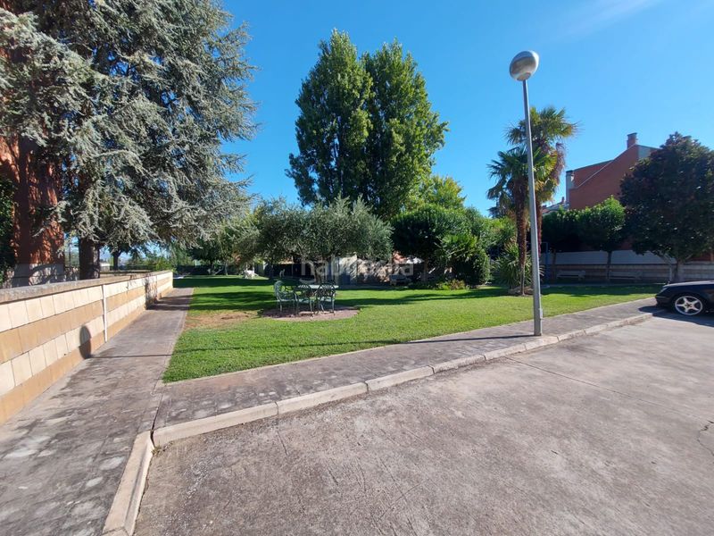 Foto 5723e114-8fd5-4792-833e-59bc99ed22aa. Casa amb calefacció aparcament a Avenida Madrid Logroño