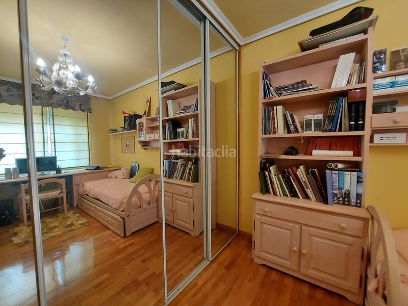 Foto 5f543441-7c51-4a9e-bace-e0ceb4885770. Casa amb calefacció aparcament a Avenida Madrid Logroño