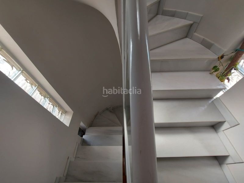 Foto 645ffdf2-471b-481e-b134-ec2a677550c0. Casa amb calefacció aparcament a Avenida Madrid Logroño