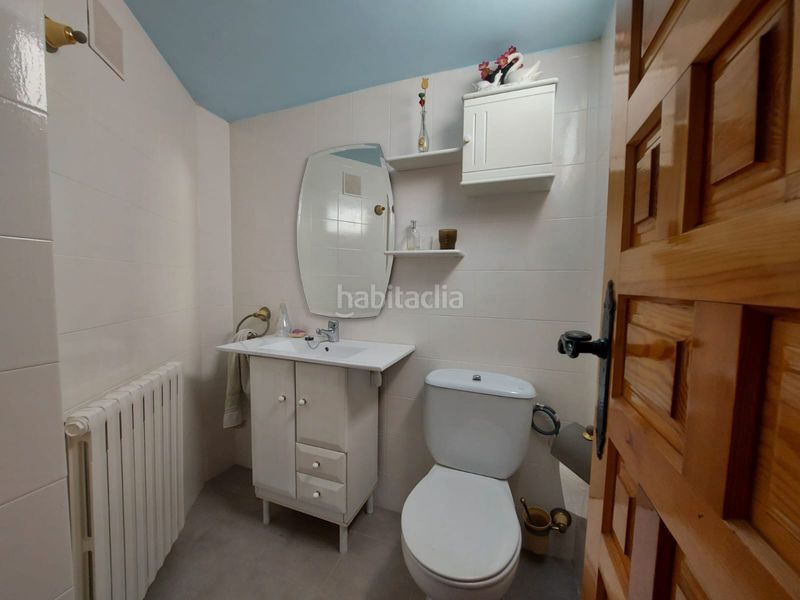Foto 9ab7722f-ce50-4a81-bb4c-e296194985d4. Casa amb calefacció aparcament a Avenida Madrid Logroño