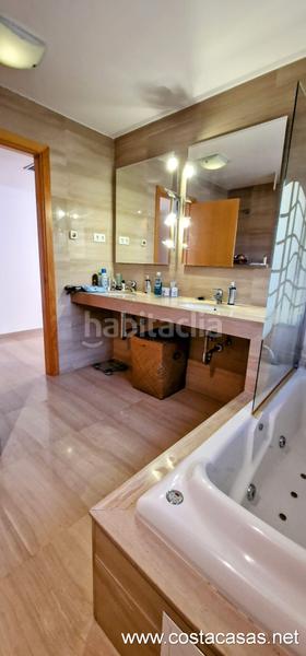 Foto cc613718-d4ab-42aa-830a-cca27c4759f3. Lloguer xalet amb aparcament piscina a les botigues de Sitges Sitges