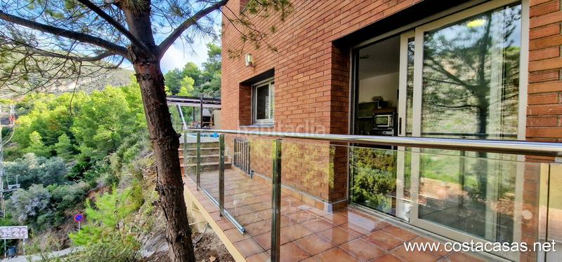 Foto 16712fe0-2d06-4b1f-bda8-76bc49f0cf17. Rent chalet with parking pool in les botigues de Sitges Sitges