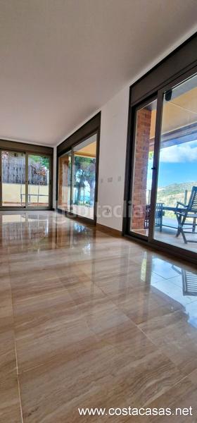 Foto c229de17-4210-4ade-b050-6693cc0bbe59. Rent chalet with parking pool in les botigues de Sitges Sitges