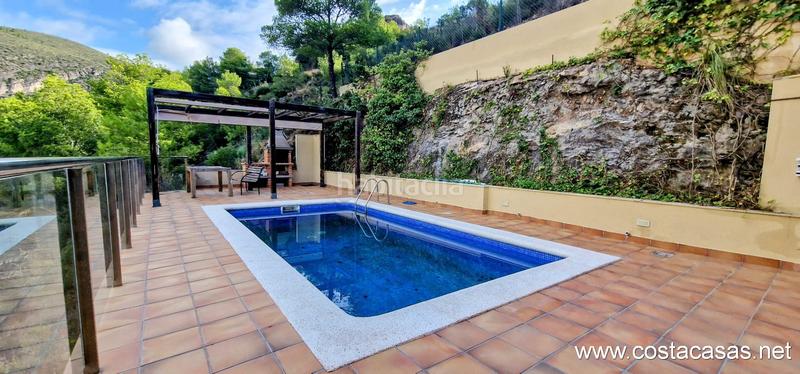Foto ec9a9771-4774-4b74-9d3f-578288f943bd. Rent chalet with parking pool in les botigues de Sitges Sitges