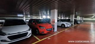 Autoparkplatz in Carrer de juan de la cierva 21. Parking céntrico