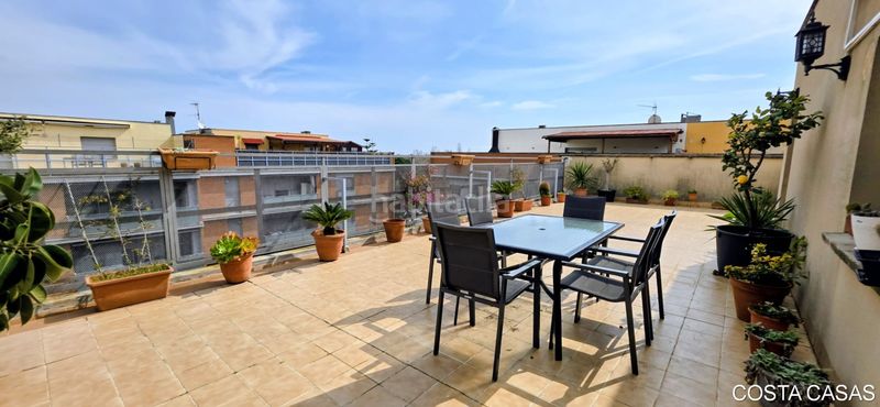 Foto 0d895df4-6836-42de-b563-5b44abe4b51c. Dúplex amb calefacció aparcament piscina a Can Bou Castelldefels