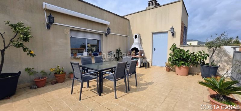 Foto 6a9c9797-ad4d-431b-89d8-e219ca3e12a6. Dúplex amb calefacció aparcament piscina a Can Bou Castelldefels