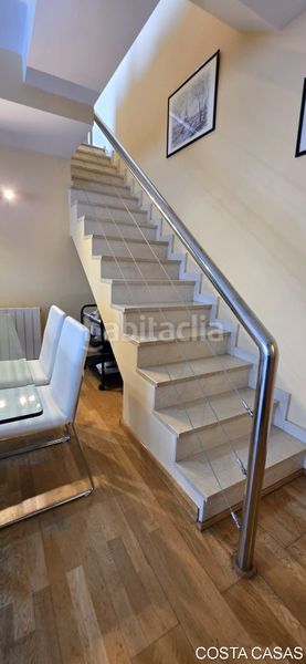 Foto ad052945-cc5b-4ddd-89ef-75f54c1602cc. Dúplex amb calefacció aparcament piscina a Can Bou Castelldefels