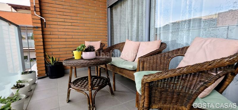 Foto e5d03714-9437-4077-8a1a-807575ecb2a9. Dúplex amb calefacció aparcament piscina a Can Bou Castelldefels