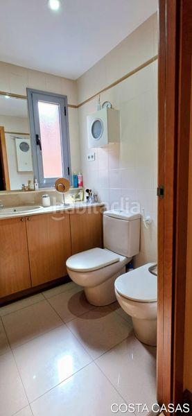 Foto fb0b1d7c-8cf7-4765-9843-7088f121feee. Dúplex amb calefacció aparcament piscina a Can Bou Castelldefels