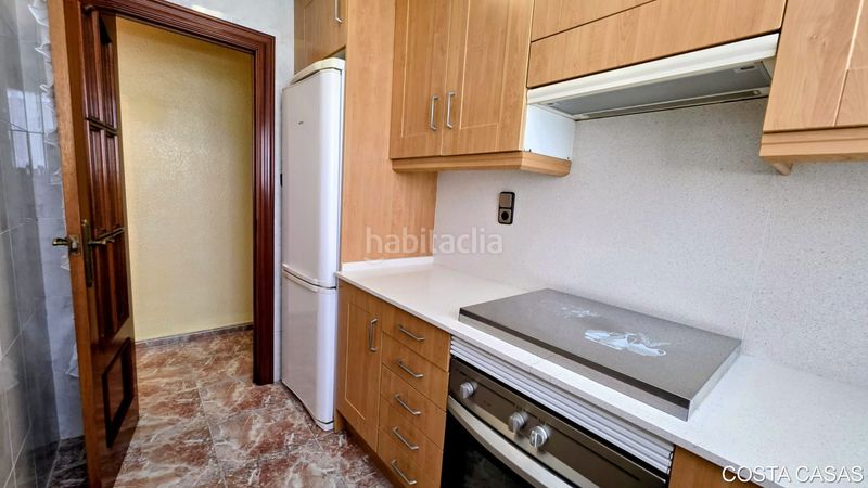 Foto fd8fcaeb-c9b1-47a4-bd83-15aa74b5d7fd. Pis a Castell-Poble Vell Castelldefels