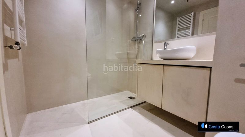 Foto 037d0dbe-587b-4060-a122-e34bc1b96041. Apartament amb calefacció piscina a Lluminetes Castelldefels