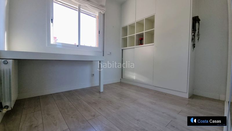 Foto 596a34f4-7f68-48c5-b311-3bc9004313b9. Apartament amb calefacció piscina a Lluminetes Castelldefels