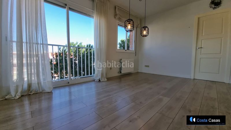 Foto 63de62a3-5426-4347-9014-b287017b7e63. Apartament amb calefacció piscina a Lluminetes Castelldefels