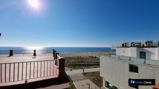 Apartament a Lluminetes. Primera línea de mar