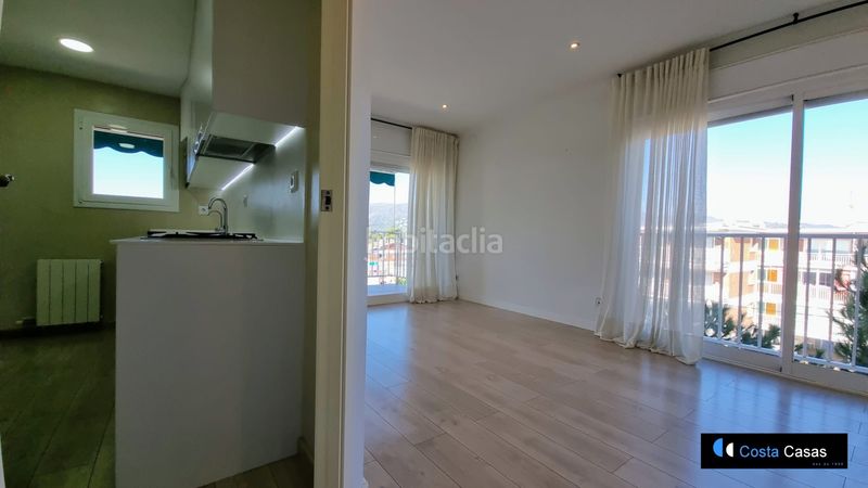 Foto ef7d457a-796d-405f-8bac-eac8249ec004. Apartament amb calefacció piscina a Lluminetes Castelldefels