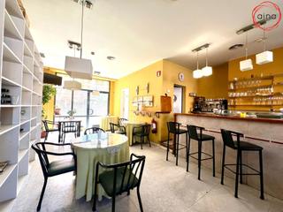 Local Comercial en Mendillorri. Monta tu negocio! salida de humos y dos fachadas