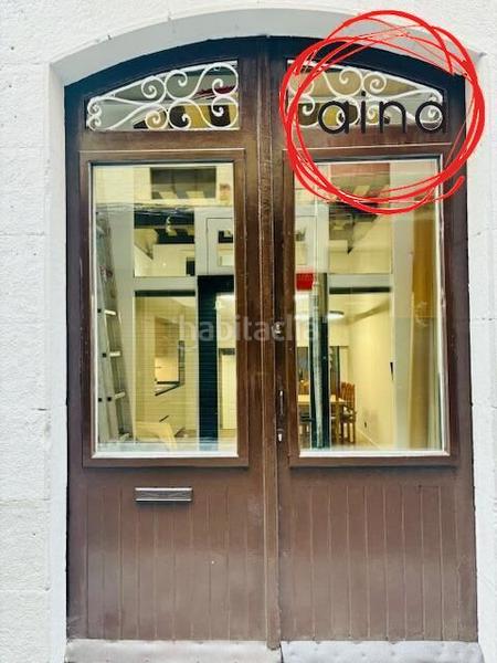 Foto 96a37ccf-10d7-476b-9871-5be8da858790. Local comercial a Casco Antiguo Pamplona / Iruña