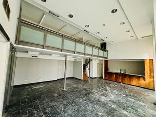 Local Comercial en Calle san esteban 9. Local comercial 100m2 baraain