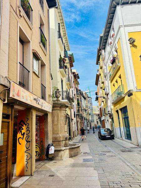 Foto f01d0793-699b-40fe-bfea-e5d8bf061342. Geschäftsraum in calle descalzos 2 in Casco Antiguo Pamplona / Iruña