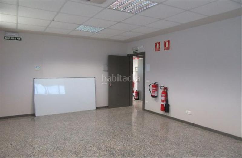 Foto b69fe7cd-4741-4122-b226-ff1d5756c789. Lloguer oficina amb calefacció a Noáin (Valle de Elorz)