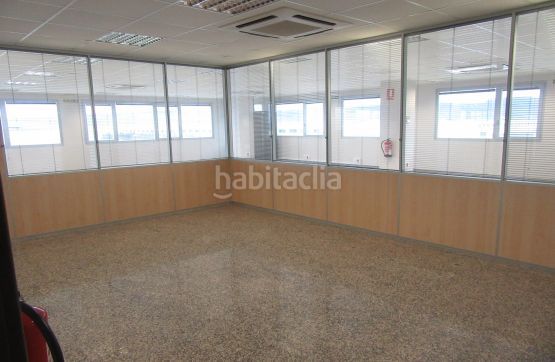 Foto 644261f4-37f5-4f98-8bd9-2962d01c7e64. Miete büro mit heizung in Valle de Elorz / Elortzibar