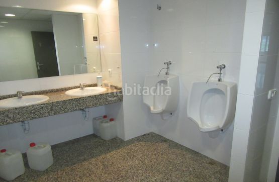 Foto 655d1624-7ef0-4e3b-bbc8-b3f10fd72da1. Miete büro mit heizung in Valle de Elorz / Elortzibar