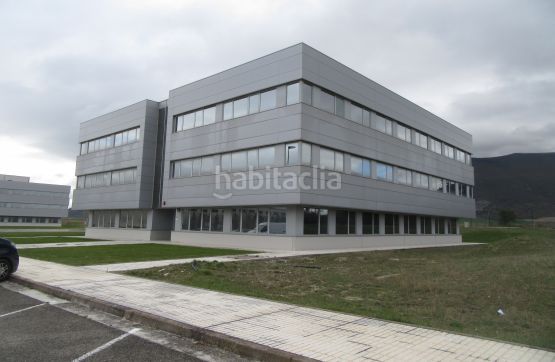 Foto a2d3f9ea-e67f-4df2-a288-e8173d0738fd. Miete büro mit heizung in Valle de Elorz / Elortzibar