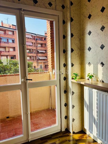Foto 42107470-833f-4422-a057-329f012cd96a. Piso en plaza plaza de teodoro rada amplio piso 3 hab en Tafalla