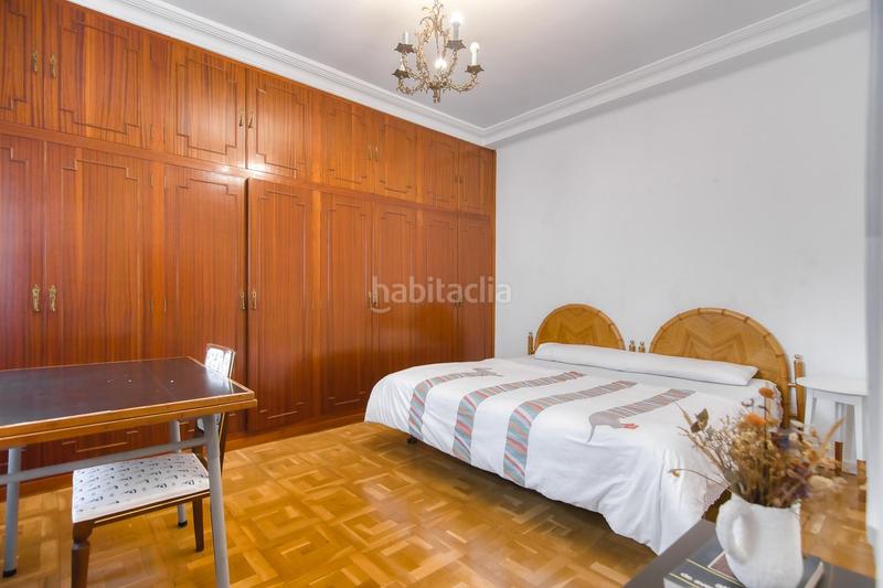 Foto a0f5ed9f-ce71-435f-a2fd-55558f2f42b0. Piso en calle calle de joaquín maya piso de 4 habitaciones y 2 baños en joaquin maya, 1 en Pamplona / Iruña