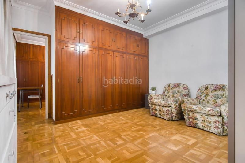 Foto a6069135-686f-4dc7-afa6-7b2fb9814c4d. Piso en calle calle de joaquín maya piso de 4 habitaciones y 2 baños en joaquin maya, 1 en Pamplona / Iruña