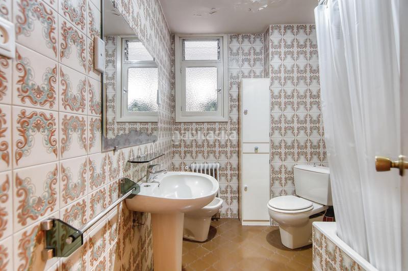 Foto c00aa4a2-eaa8-4e13-9cc5-34e2a7e2b7e3. Piso en calle calle de joaquín maya piso de 4 habitaciones y 2 baños en joaquin maya, 1 en Pamplona / Iruña
