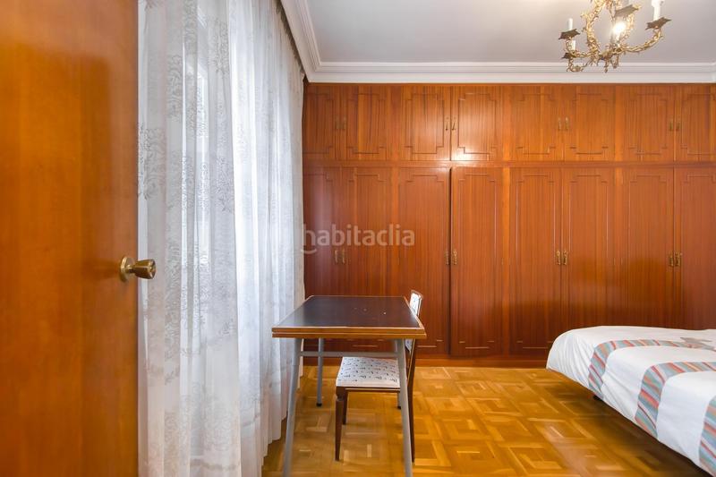 Foto f89abc75-9cca-42eb-8d6a-362a7145ed64. Piso en calle calle de joaquín maya piso de 4 habitaciones y 2 baños en joaquin maya, 1 en Pamplona / Iruña