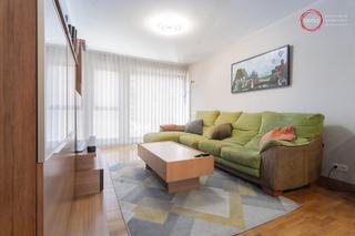 Piso en Calle leonor de aquitania 26. Vivienda impecable en el corazón de nuevo artica  ideal para fam