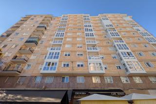 Appartement  Avenida avenida de navarra, 3 3. Amplio y luminoso piso de 3 hab en avenida navarra, san jorge