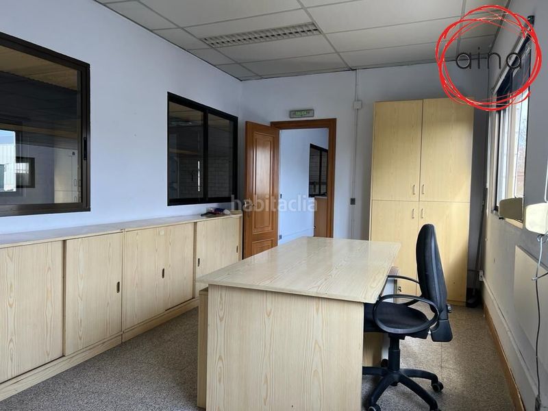 Foto 91129e6d-845a-46fc-9c3d-6620a64401e6. Affitto capannone industriale in Orcoyen