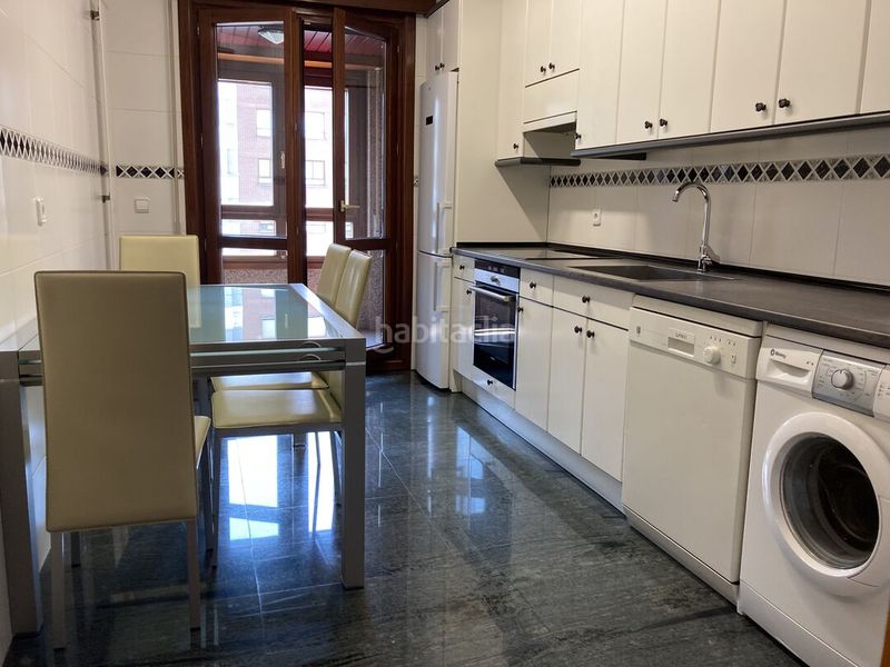 Foto aedb8c01-4f65-4ae1-9492-aab5d843f1e4. Rent flat with heating parking in Mendebaldea - Ermitagaña Pamplona / Iruña
