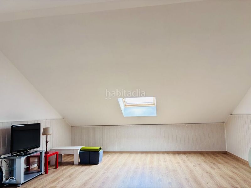 Foto a811e350-22eb-49cd-b84b-ef1cc8b58bf3. Maison jumelée avec chauffage parking dans San Adrián