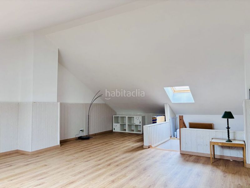 Foto be2d2fb8-8a0b-4f1d-a95e-8a0b7b63933c. Maison jumelée avec chauffage parking dans San Adrián