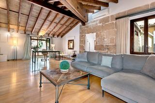 Penthouse in Plaça dels Patins. Ático moderno en el centro de palma