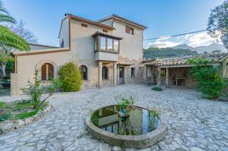 Xalet a Sóller. Antigua finca mallorquina en soller